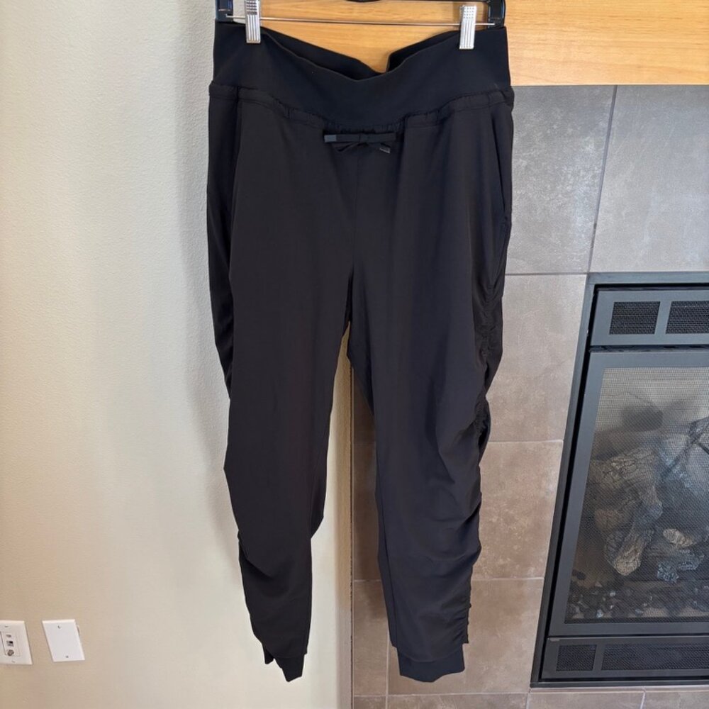 ATHLETA Womens Size 12 TALL Attitude Ruched Lined Jogger Pants Black